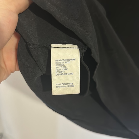 NEVER WORN Rebecca Minkoff Women's Lorelei Silk Shift Dress Small Black Mini - Picture 9 of 9
